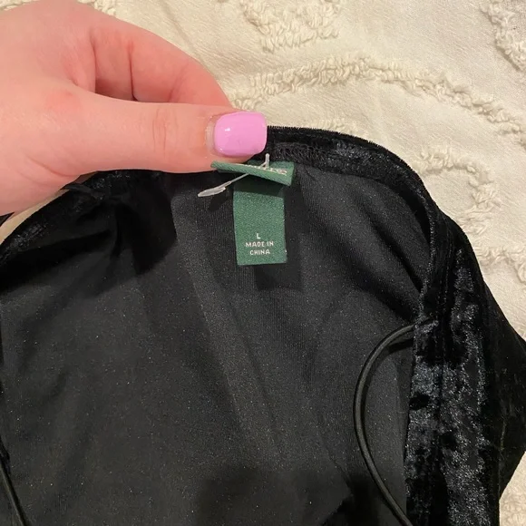 Wild Fable Crushed Velvet Sleeveless Crop Top, Black, Size L - Picture 3 of 3